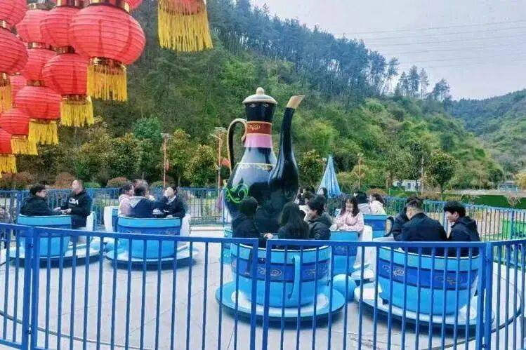 ！祈福、武术、非遗、夜游一网打尽→AG真人游戏第一品牌解锁仙山新年(图3)