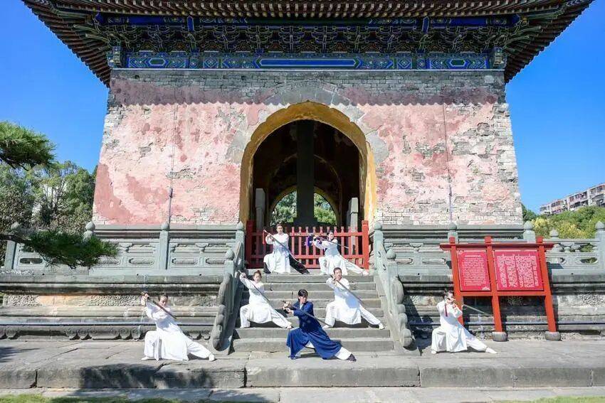 ！祈福、武术、非遗、夜游一网打尽→AG真人游戏第一品牌解锁仙山新年(图13)