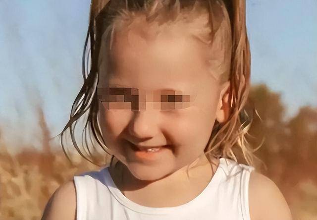 子38人住一屋柯尔特家族后代是畸形儿！AG真人百家家乐平台回顾：祖孙4代生(图4)