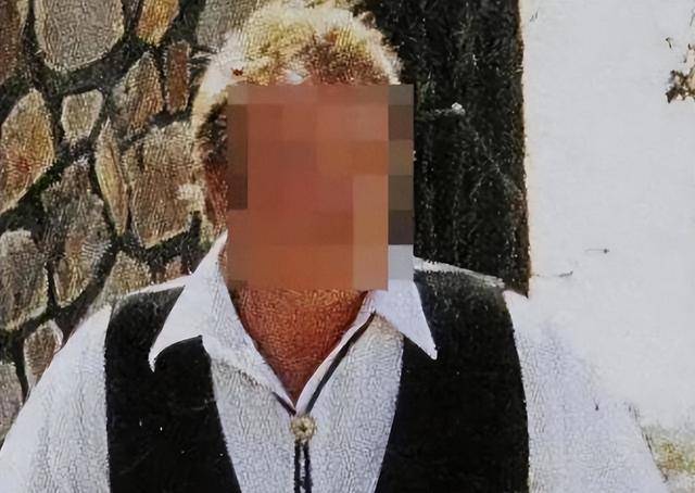 子38人住一屋柯尔特家族后代是畸形儿！AG真人百家家乐平台回顾：祖孙4代生(图5)